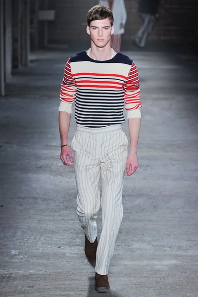 Look 9